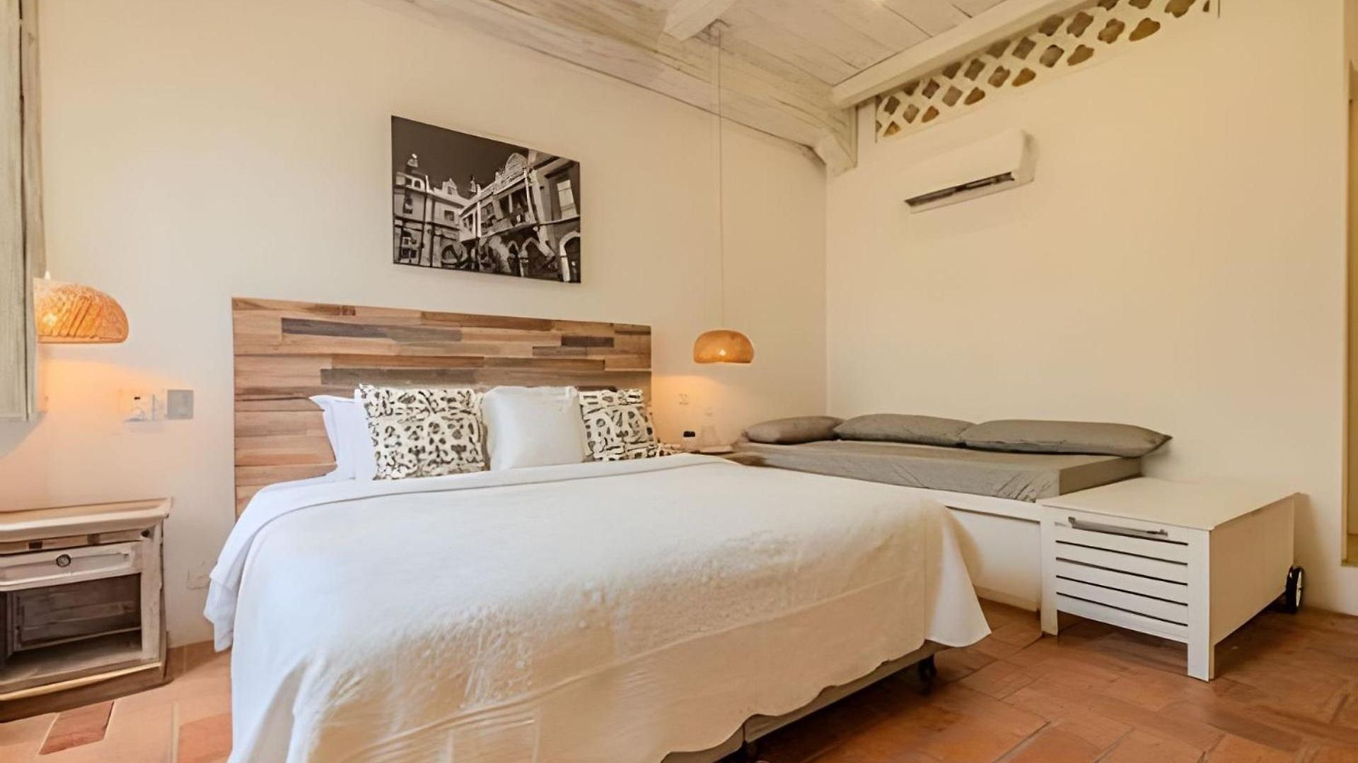 Casa De 5 Hab En La Ciudad Amurallada Con Piscina * Cartagena