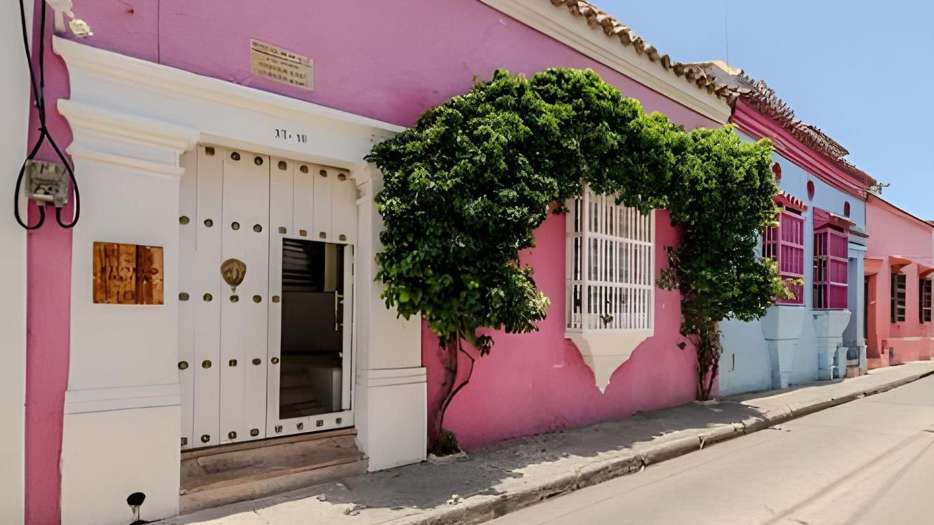 Casa De 5 Hab En La Ciudad Amurallada Con Piscina Holiday home
