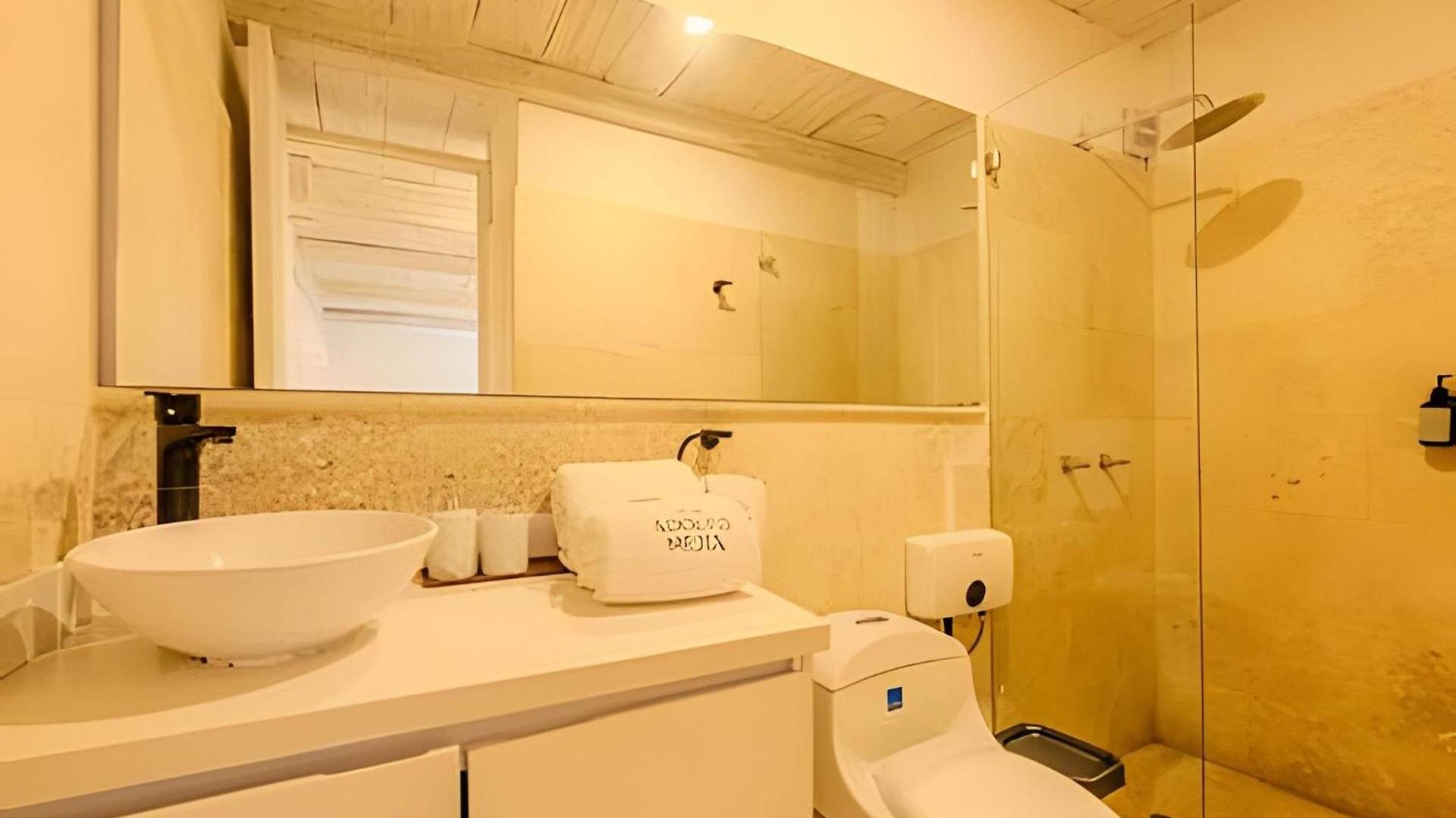 Casa De 5 Hab En La Ciudad Amurallada Con Piscina *