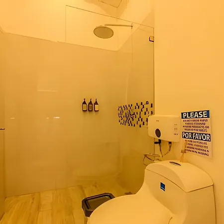 Casa De 5 Hab En La Ciudad Amurallada Con Piscina
