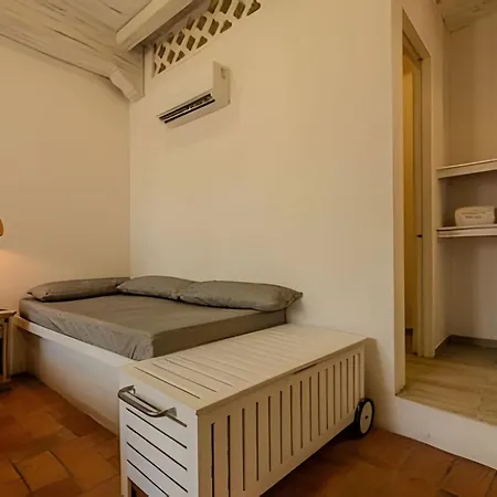 Casa De 5 Hab En La Ciudad Amurallada Con Piscina Сasa de vacaciones