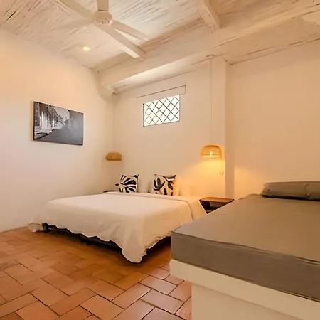 Casa De 5 Hab En La Ciudad Amurallada Con Piscina Сasa de vacaciones Cartagena
