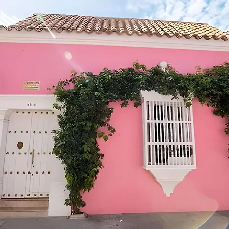 Сasa de vacaciones Casa De 5 Hab En La Ciudad Amurallada Con Piscina Cartagena