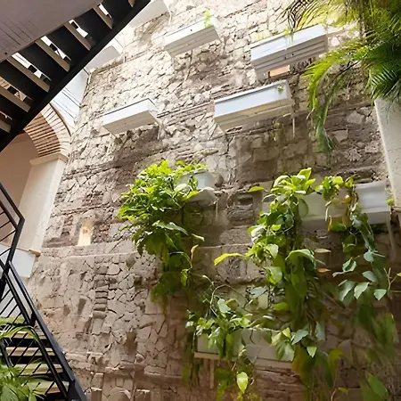 Сasa de vacaciones Casa De 5 Hab En La Ciudad Amurallada Con Piscina