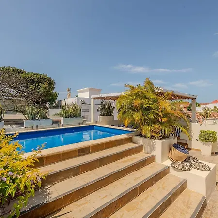 Casa De 5 Hab En La Ciudad Amurallada Con Piscina Сasa de vacaciones *