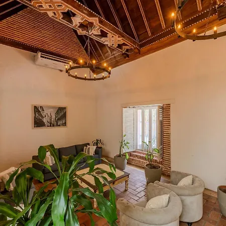 Casa De 5 Hab En La Ciudad Amurallada Con Piscina Cartagena