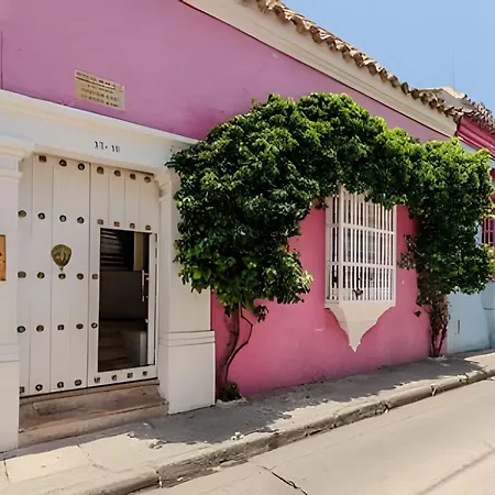Casa De 5 Hab En La Ciudad Amurallada Con Piscina Holiday home
