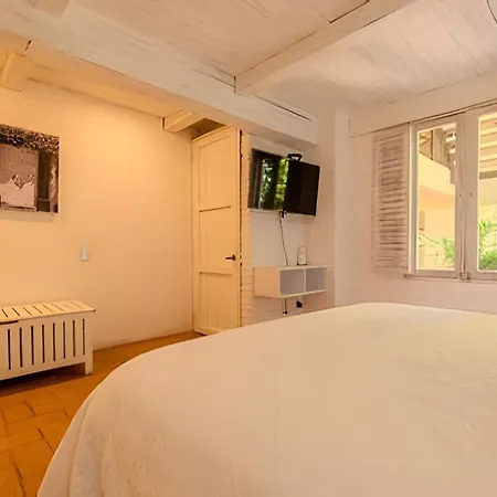 Casa De 5 Hab En La Ciudad Amurallada Con Piscina Holiday home *